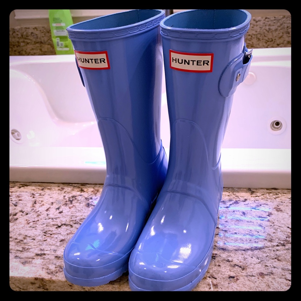 Brand new!  Hunter Gloss Short Rain Boot